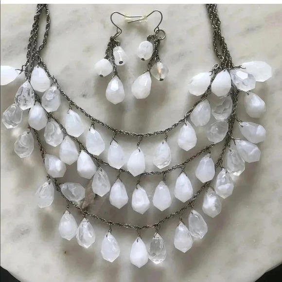 Premier Designs Ice Frost Beaded Necklace Set - Picture 2 of 3